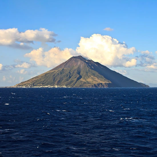 Noleggio Barche Isole Eolie